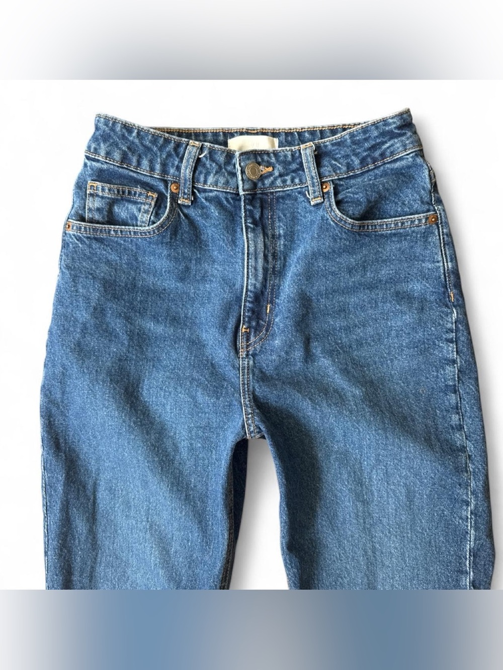 H&M high-waisted denim 90s mom jeans